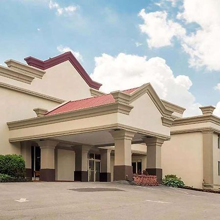 Days Inn By Wyndham Williamsport Exteriör bild